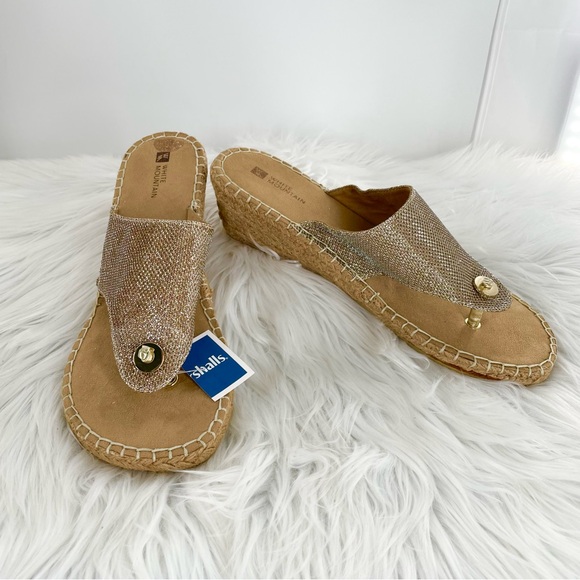 White Mountain Beachball Wedge Sandals - Picture 1 of 10